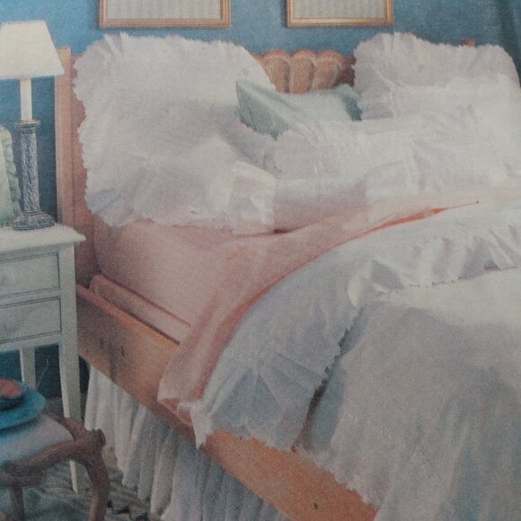 Vintage Bedroom Sewing Pattern Ruffle Duvet Cover, Curtain, Pillow Case Neckroll - Picture 2 of 10